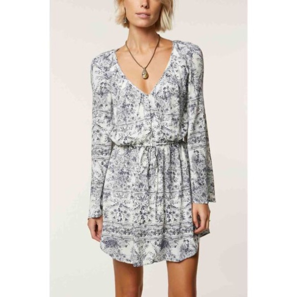 O'Neill Gretchen Bell Sleeve Blouson Dress FA8416006 White/ Navy Medium NWT